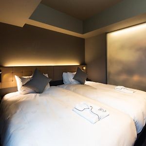 Habitación Estándar con 2 Camas Individuales